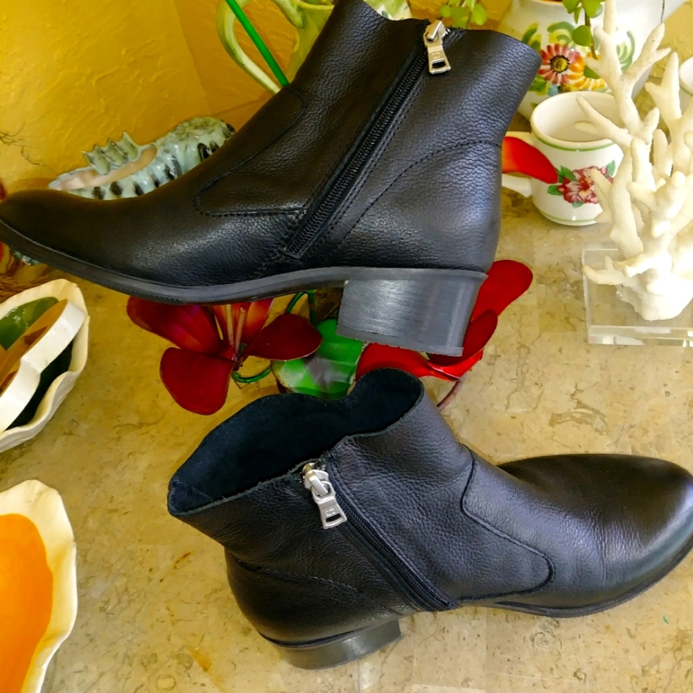 sole bound by baretraps shoes